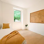 Luxury Central Suite Garden In Lugano *
